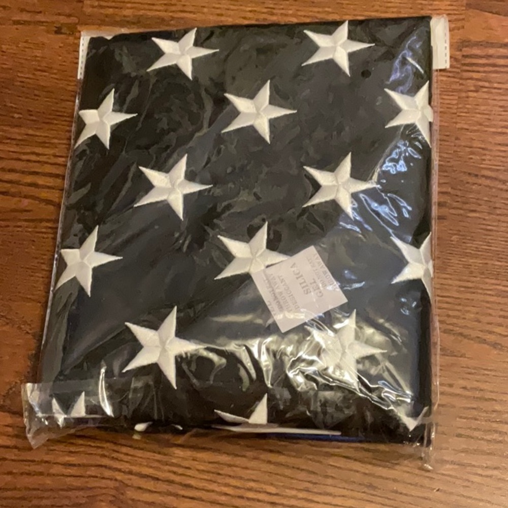 Thin blue line American flag - Picture 2 of 2